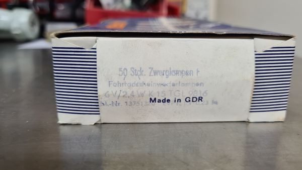 DDR Original VEB NARVA 6V-2,4W Scheinwerferlampe